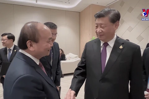 越南国家主席阮春福会见中国和美国领导