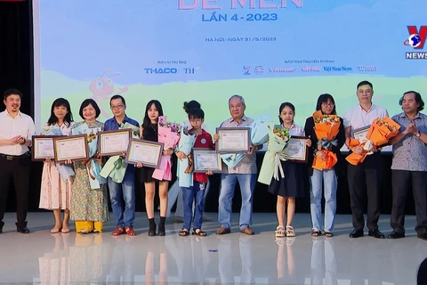 2023年第四届“蟋蟀儿童奖“颁奖仪式在河内举行