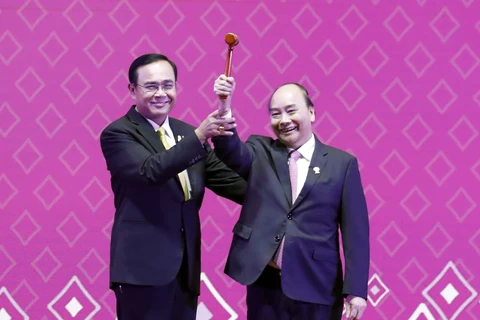 政府总理阮春福公布2020年东盟年主题（组图）
