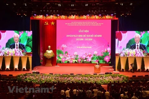 组图：胡志明主席诞辰130周年庆典在河内隆重举行