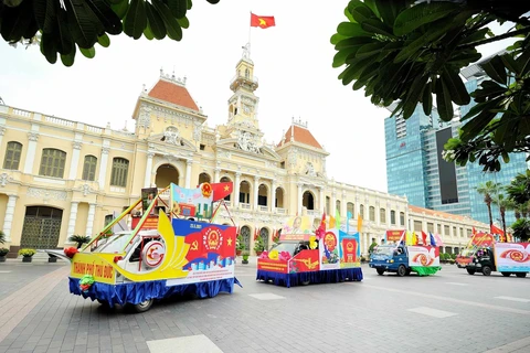 组图：越南全国各地为选举日做好准备