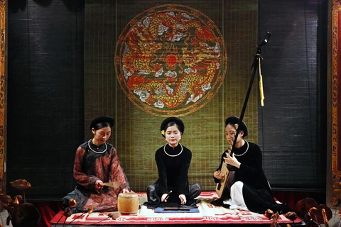 组图：筹文曲——越南人的独特民间艺术类型