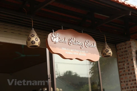 组图：越南永福省的独特香庚陶器村—吸引游客的旅游目的地