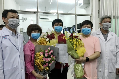 越南医生治愈两名中国新冠肺炎患者（三）