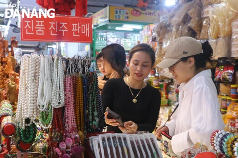 岘港市经济逐步得到复苏和发展