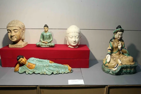 “古陶之美”展览会在岘港市开幕(组图）