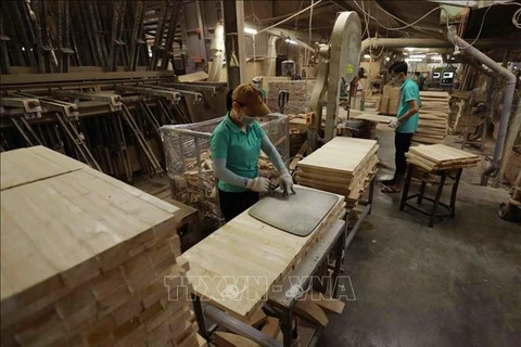 越南木材和家具产业大力提高附加值