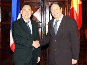 外交部长范家谦会见泰国外交部长