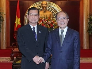 越南国会主席会见缅甸国家审计署审计长 