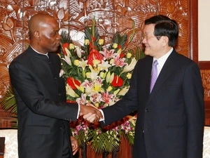 越南国家主席张晋创会见莫桑比克共和国驻越南大使 