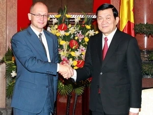 越南国家主席会见俄罗斯联邦国家原子能集团公司总经理