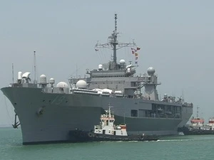 美国海军军舰访问越南岘港 