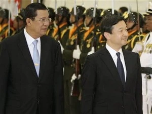 柬埔寨首相洪森和日本皇太子徳仁亲王