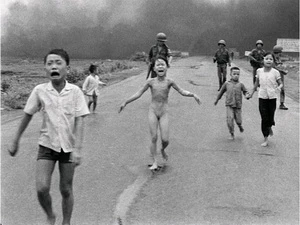 “战争前后的越南”图片展在法国举行