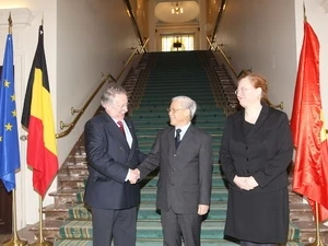 越共中央总书记阮富仲会见比利时议会领导人