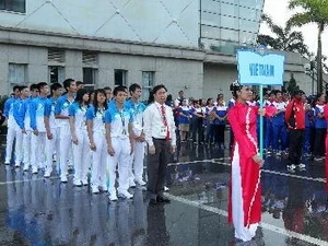 越南代表团参加2013年第五届东南亚学生运动会