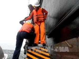 海上撞船事故：最后4名越南船员已安全靠岸
