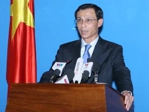 越南外交部部长梁青毅