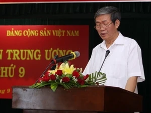 越南中央理论委员会主席丁世兄