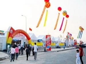 2013年越中国际贸易展销会在谅山省举行