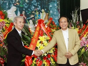 越南天主教团结委员会举行2013年圣诞节聚会 