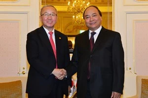 阮春福副总理与玄旿锡副总理