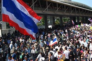 泰国国家选举委员会建议推迟大选