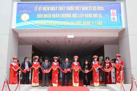 越南政府副总理阮春福出席岘港市C医院多功能大厦落成仪式