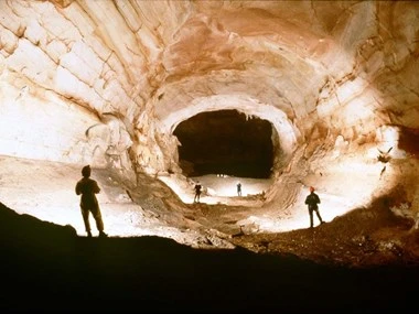 广平省仙山洞（图片来源：越南旅游总局网站）