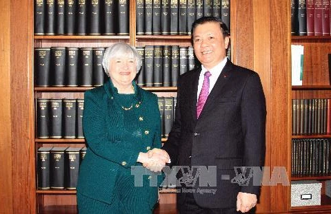 越南财政部部长会见美国联邦储备银行主席