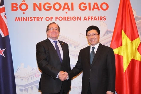 越南政府副总理兼外长范平明同新西兰外长举行会谈