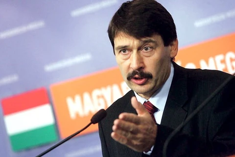匈牙利共和国总统阿戴尔•亚诺什