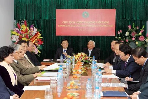 越南国会主席张晋创与越南老一辈青年先锋队协会举行工作会议
