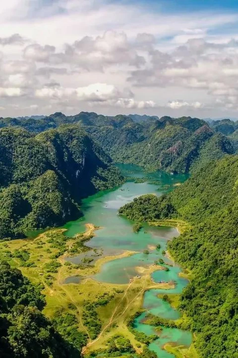 Explotan de manera sostenible el Geoparque Lang Son 