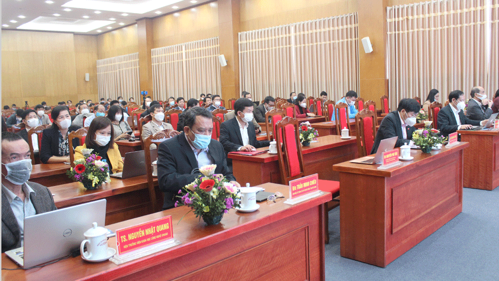 Bac Giang offers digital transformation training for public servants, Party members