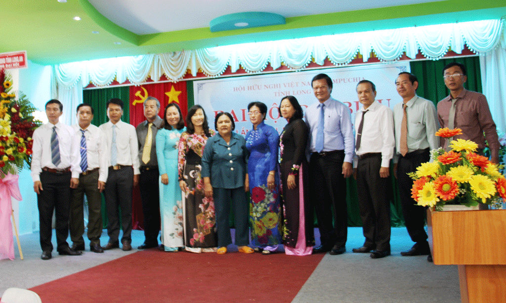 Association helps boost ties between Vietnamese, Cambodian localities 
