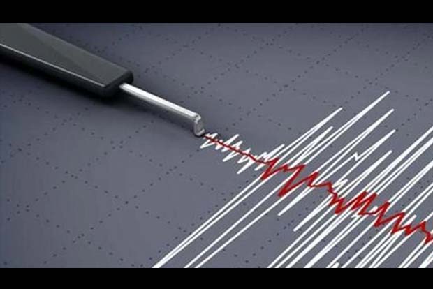 Strong earthquake hits southern Philippines