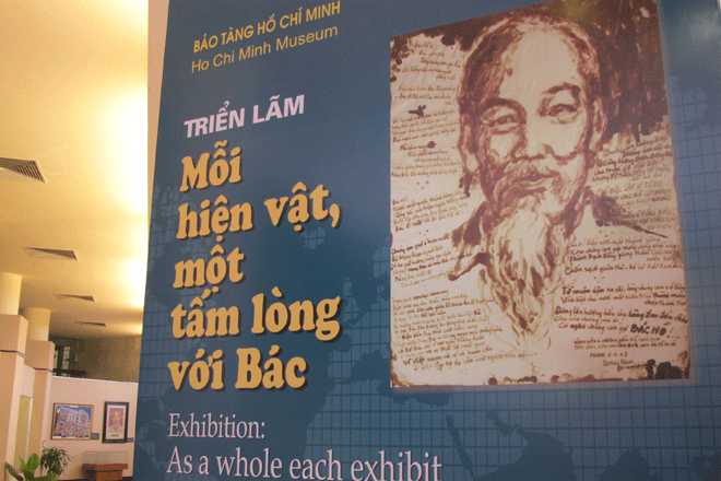 Une exposition sur la vie du Président Ho Chi Minh