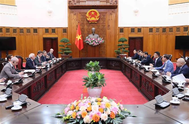 The meeting between Deputy Prime Minister Le Thanh Long and Josep Borrell Fontelles, Vice President of the European Commission (EC) and High Representative of the European Union (EU) for Foreign Affairs and Security Policy, in Hanoi on July 30. (Photo: VNA)