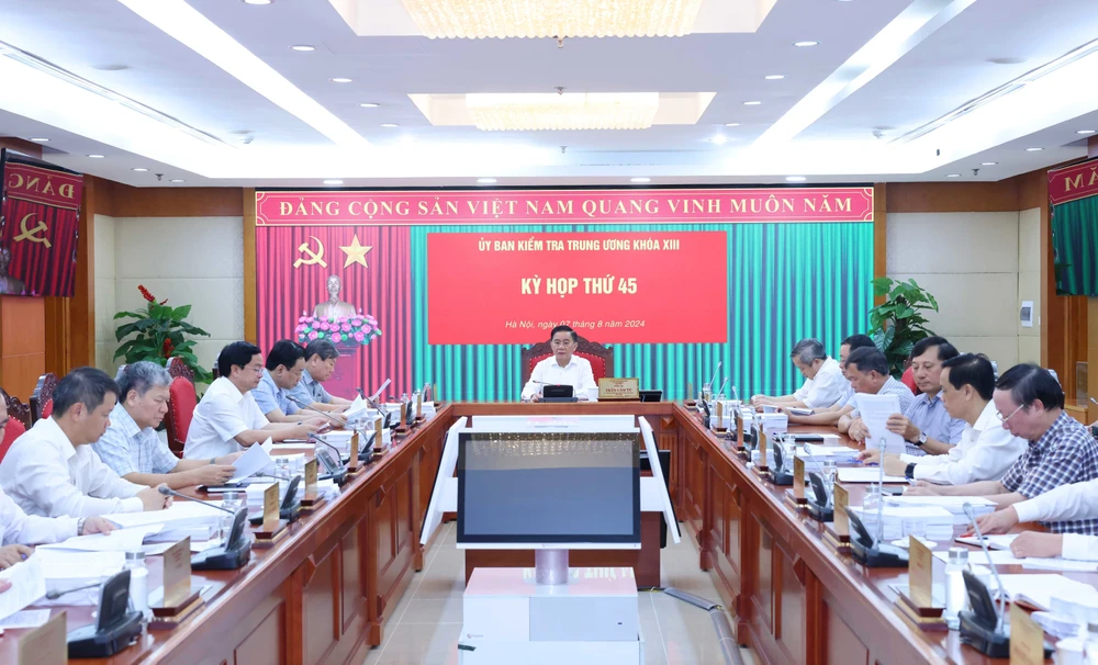 The 45th meeting of the Party Central Committee’s Inspection Commission in Hanoi on August 7 and 8 (Photo: VNA)