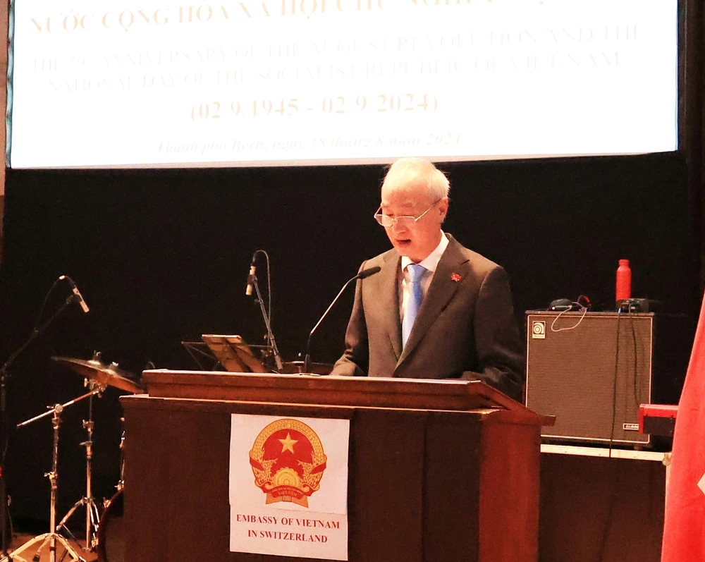 Vietnamese Ambassador to Switzerland Phung The Long speaks at the ceremony in Bern on August 18. (Photo: VNA)