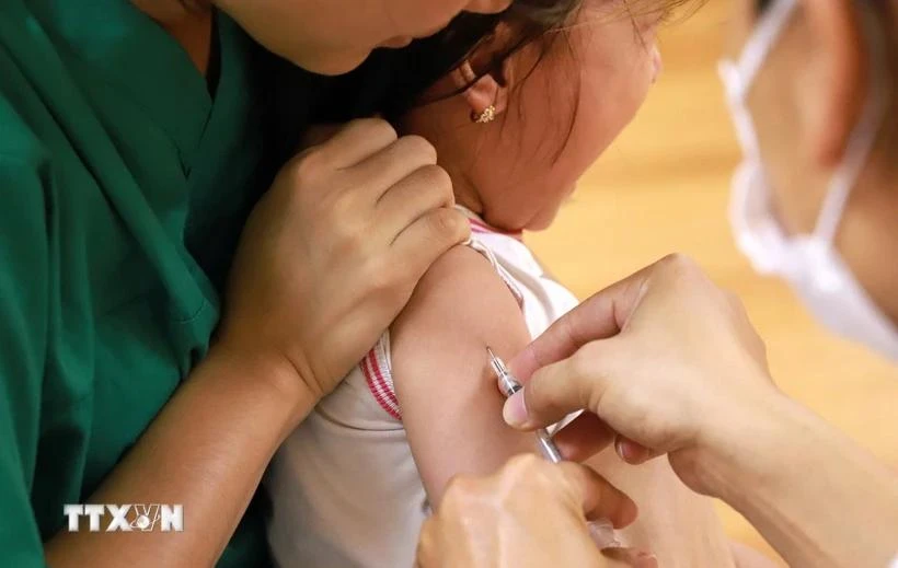 Cambodia's measles-rubella vaccination campaign will cover more than 1.5 million children under five. (Illustrative photo: VNA)