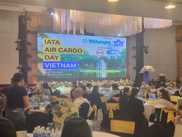 Over 200 attended the Air Cargo Day forum in Hanoi. (Photo: VNS/VNA)