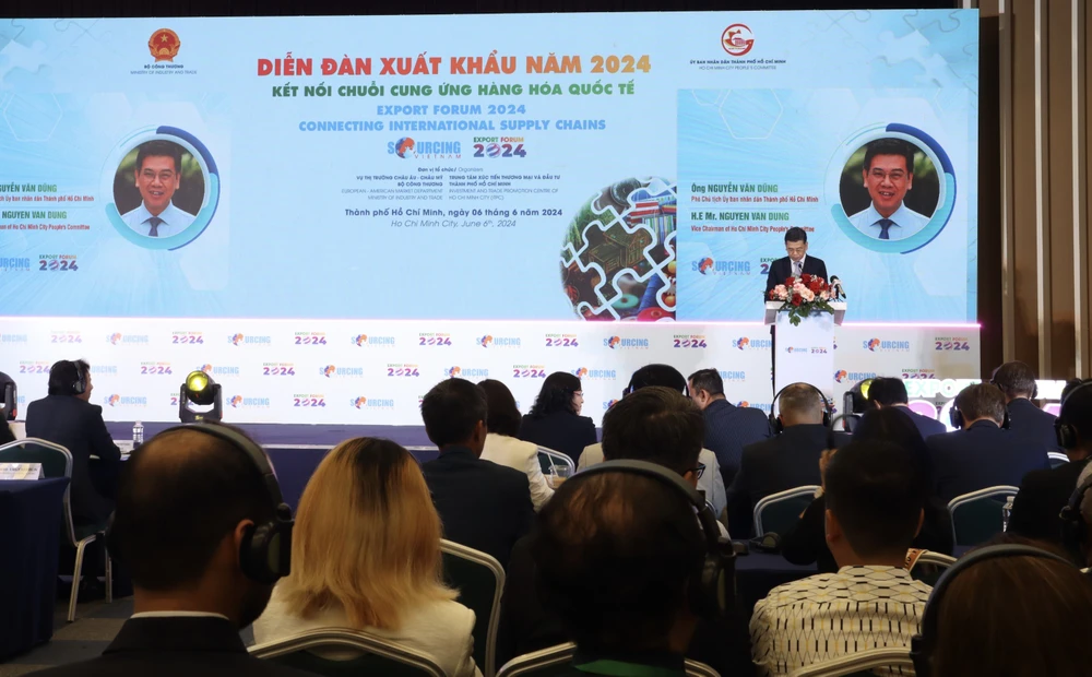 Ouverture de Vietnam International Sourcing Expo. Photo: VNA