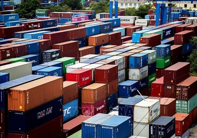 Entrepôt de conteneurs au port de Cat Lai, ville de Thu Duc, Hô Chi Minh-Ville. Photo : VNA