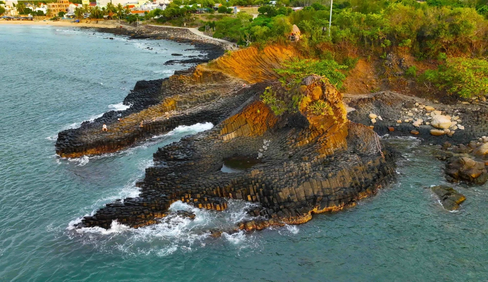 Le Ghênh Da Dia, un paysage naturel unique à Phu Yen