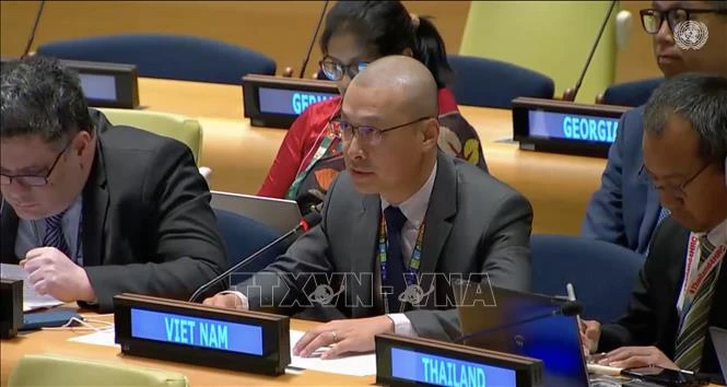 El ministro consejero Nguyen Hoang Nguyen, jefe adjunto de la misión permanente de Vietnam ante la ONU, en el evento. (Fuente:VNA)