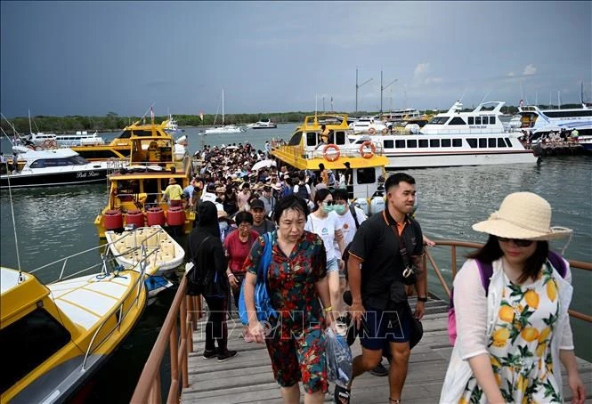 Turistas en la isla de Bali, Indonesia. (Fuente: AFP/VNA)