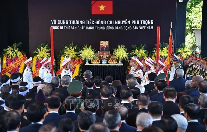 En el funeral de Estado dedicado al secretario general del Partido Comunista de Vietnam, Nguyen Phu Trong. (Fuente:VNA)