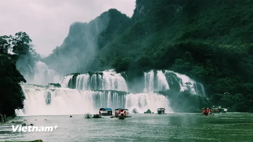 La belleza de la cascada Ban Gioc en la provincia norvietnamita de Cao Bang. (Fuente:VNA)